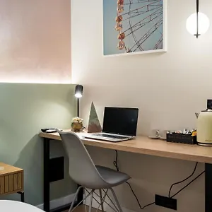 Aparthotel Luxury, Bucharest