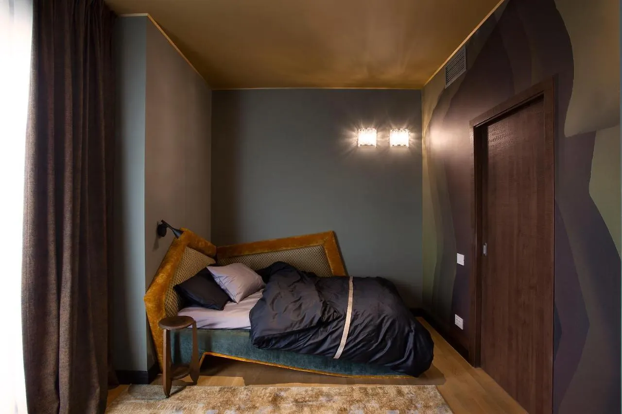 Room12 House Bucharest 0*,  Romania